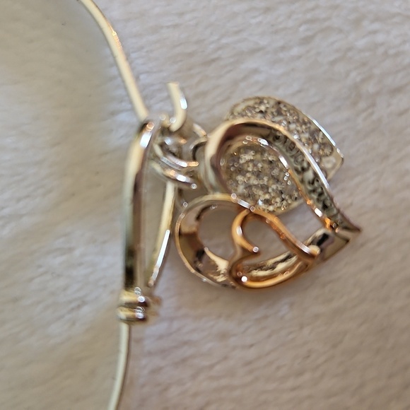 LA Friends Forever Hearts Bangle Bracelet - Picture 2 of 7